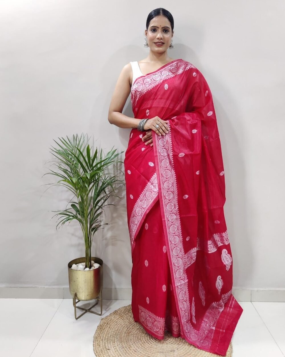 Regal - Woven Bollywood Cotton Linen, Cotton Jute Saree - Red - Image 2