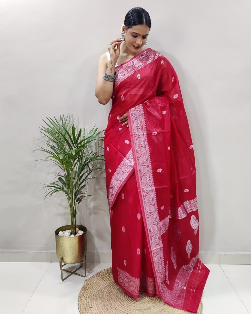 Regal - Woven Bollywood Cotton Linen, Cotton Jute Saree - Red - Image 4