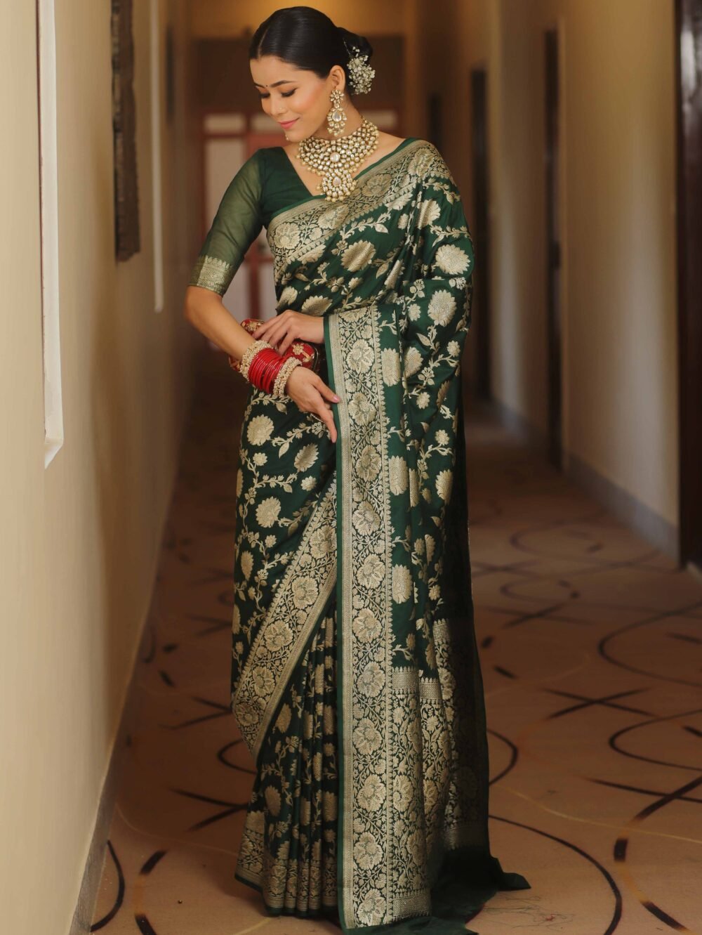Regal - Green Color Sreee With Blouse || Saree For Women || Trending Saree For Women || Bollywood Stylish Fancy Party Wear Wedding Festive Bridal Sari || Banarasi saree || Kanjiavaram saree || Silk saree || Pure silk saree - Image 4