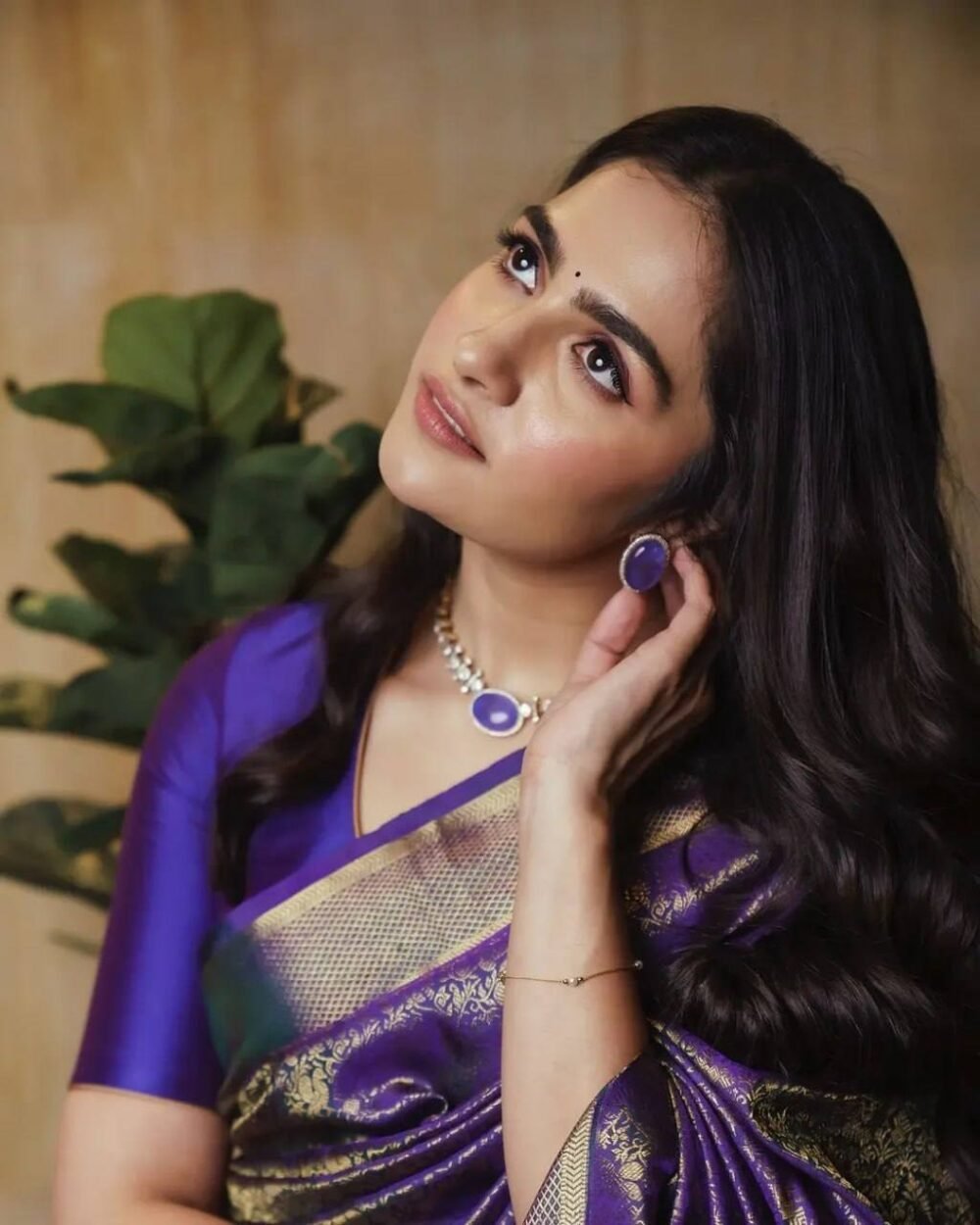 Regal - Royal Blue Color Sreee With Blouse || Saree For Women || Trending Saree For Women || Bollywood Stylish Fancy Party Wear Wedding Festive Bridal Sari || Banarasi saree || Kanjiavaram saree || Silk saree || Pure silk saree - Image 6